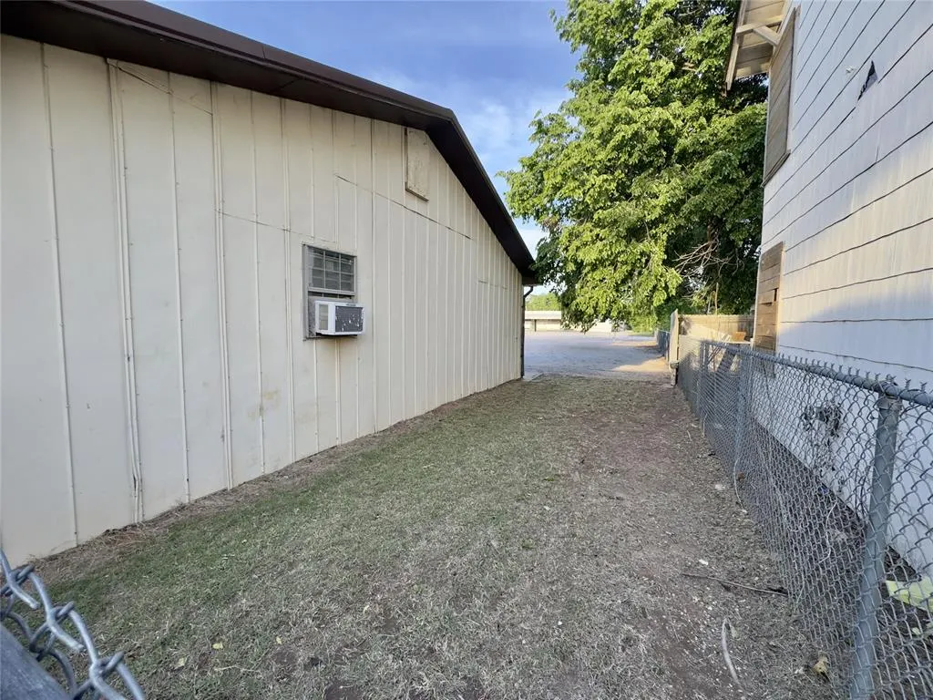 Photo 30 — 219 N Louis Tittle Avenue, Mangum, OK 73554