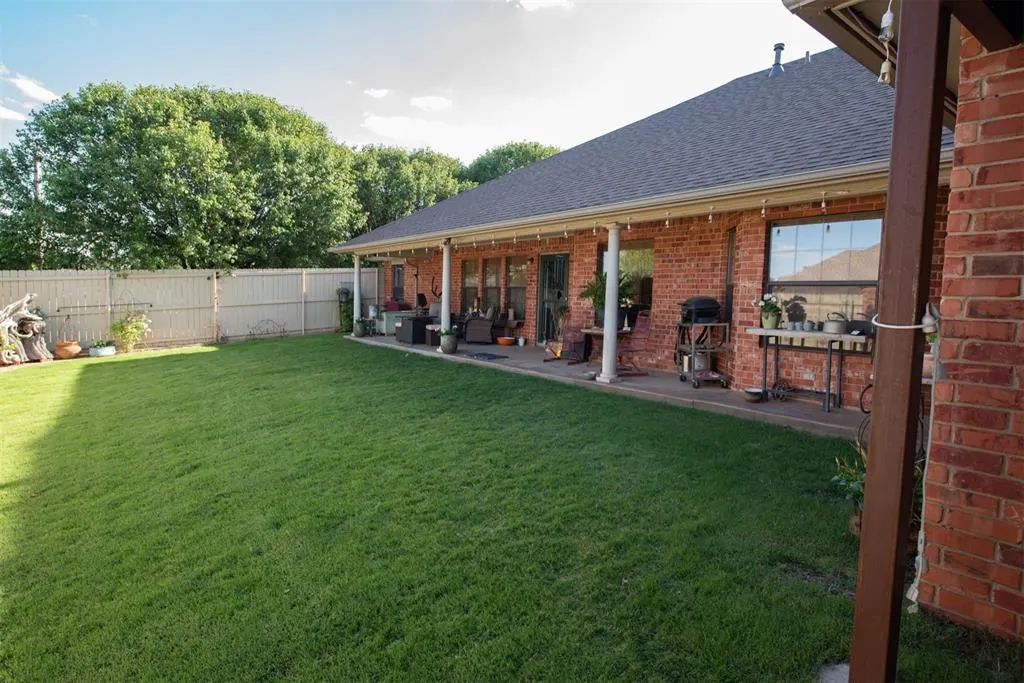 Photo 45 — 200 Foxridge, Elk City, OK 73644