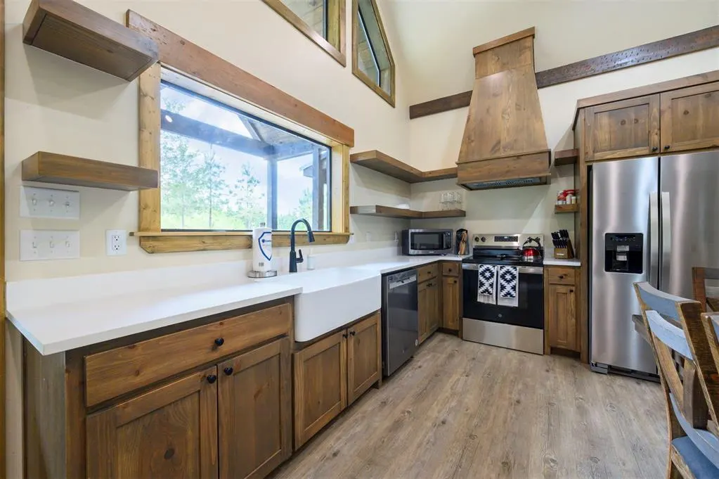 Photo 10 — 221 Red Holly Trail, Broken Bow, OK 74728