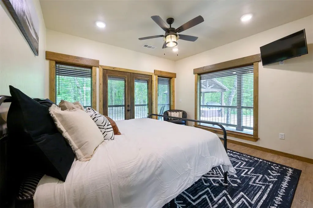 Photo 15 — 221 Red Holly Trail, Broken Bow, OK 74728