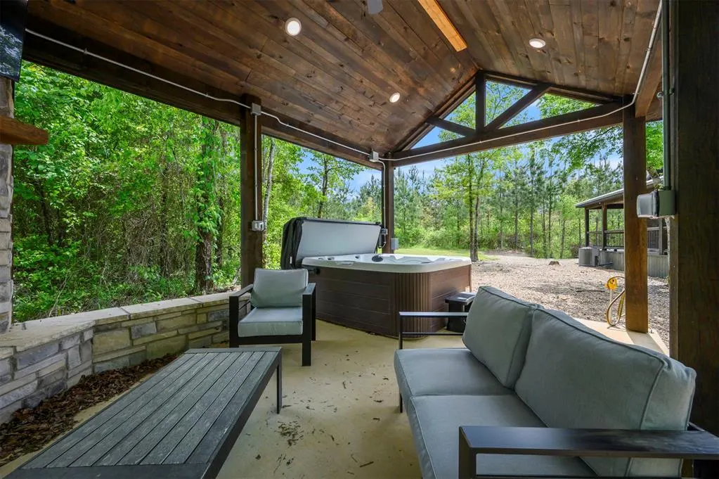 Photo 33 — 221 Red Holly Trail, Broken Bow, OK 74728
