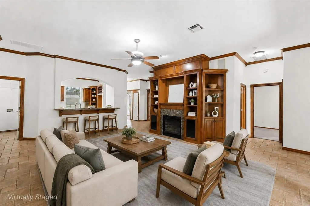Photo 6 — 305 E Richmond Terrace, Mustang, OK 73064