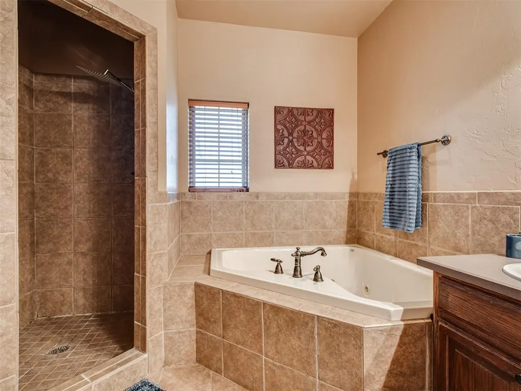Photo 25 — 327 N Ash Street, Crescent, OK 73028