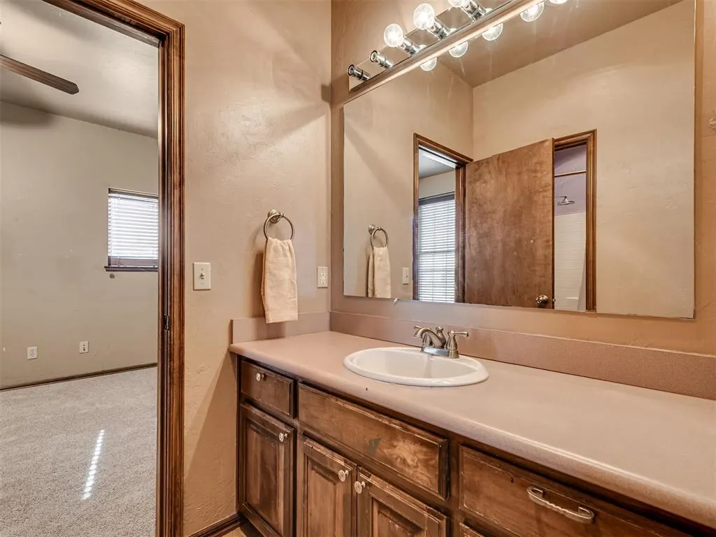 Photo 31 — 327 N Ash Street, Crescent, OK 73028