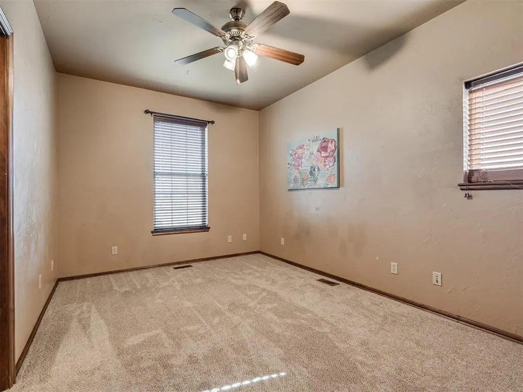 Photo 32 — 327 N Ash Street, Crescent, OK 73028