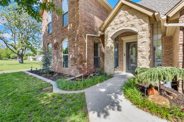 Photo 2 — 3112 N Eagle Lane, Bethany, OK 73008