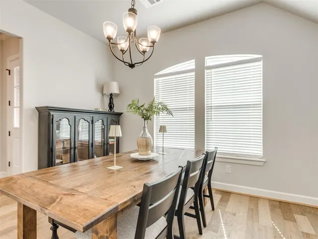 Photo 6 — 408 Tralee Lane, Yukon, OK 73099