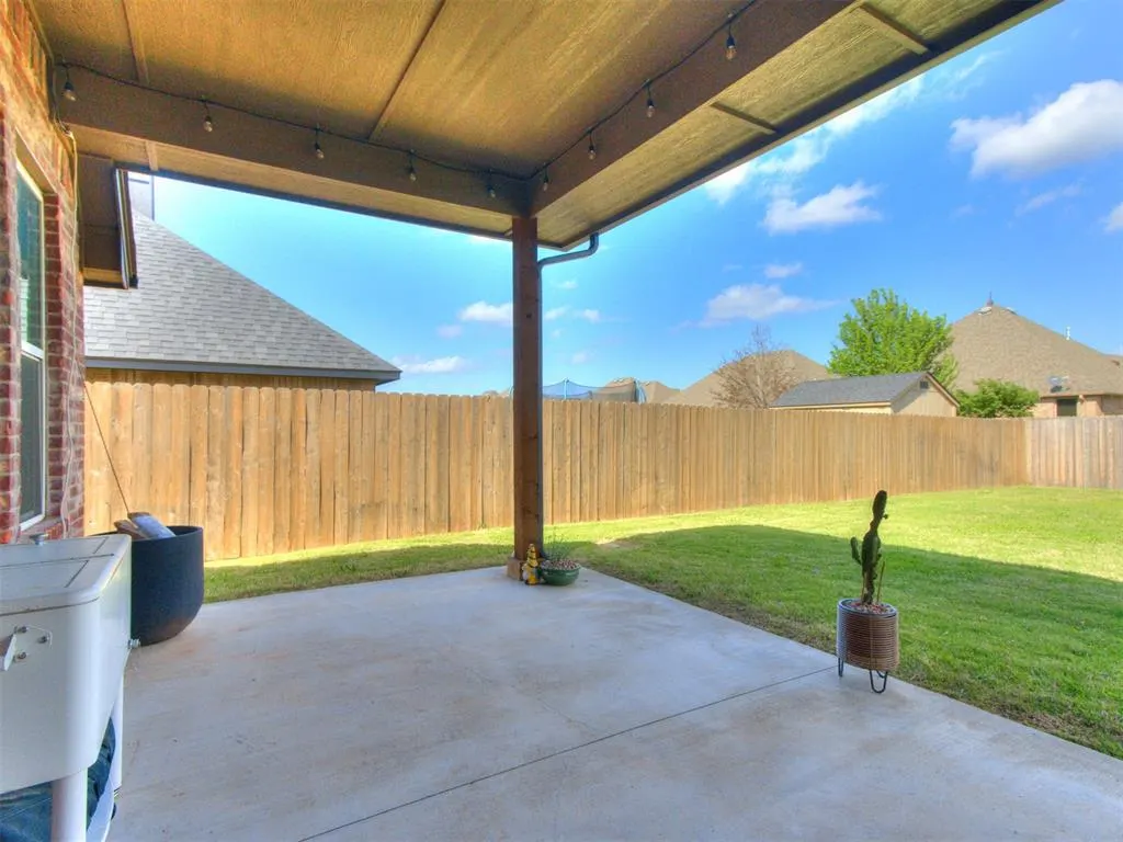 Photo 42 — 408 Tralee Lane, Yukon, OK 73099