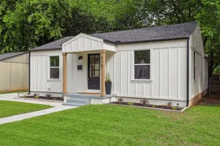 Sold home at 915 W Comanche Street