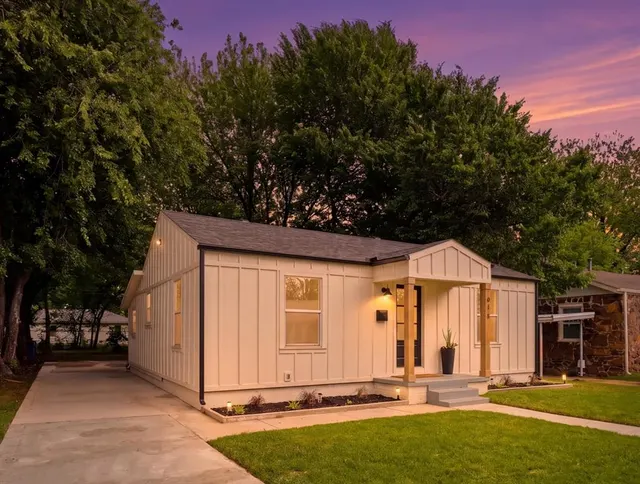 Photo 2 — 915 W Comanche Street, Norman, OK 73069