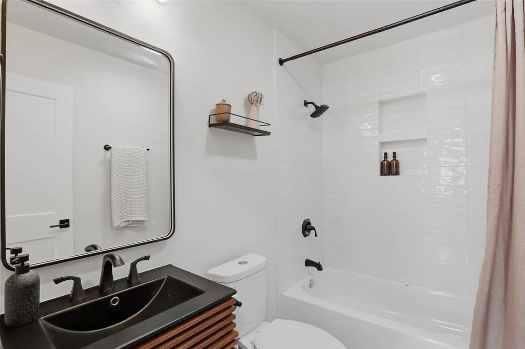 Photo 34 — 915 W Comanche Street, Norman, OK 73069