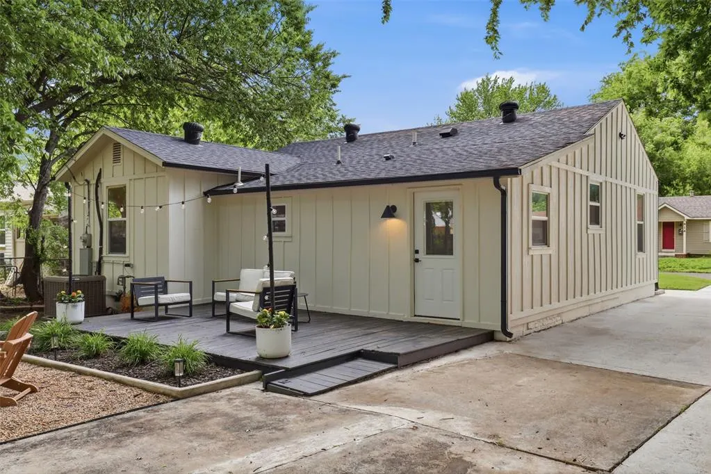 Photo 39 — 915 W Comanche Street, Norman, OK 73069
