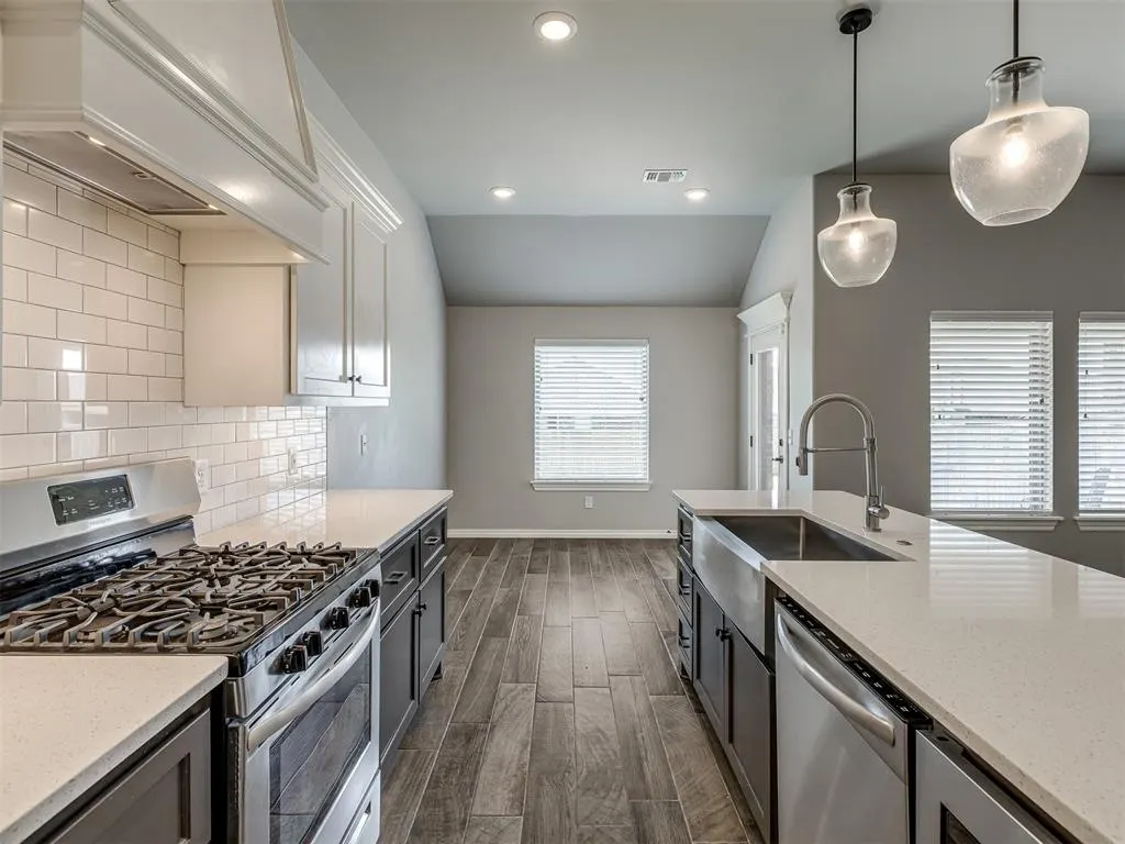 Photo 10 — 12316 SW 31st Street, Yukon, OK 73099