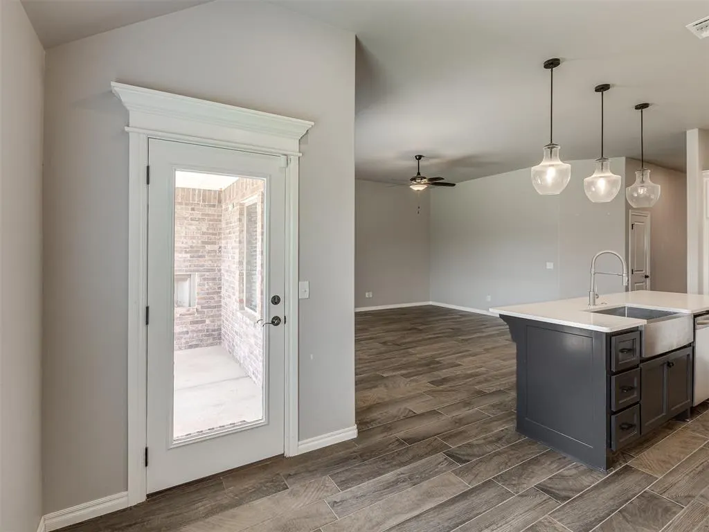Photo 11 — 12316 SW 31st Street, Yukon, OK 73099