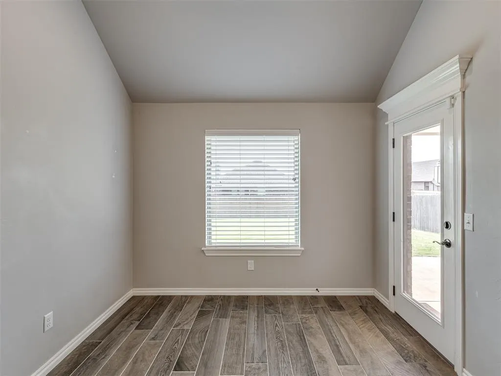 Photo 12 — 12316 SW 31st Street, Yukon, OK 73099