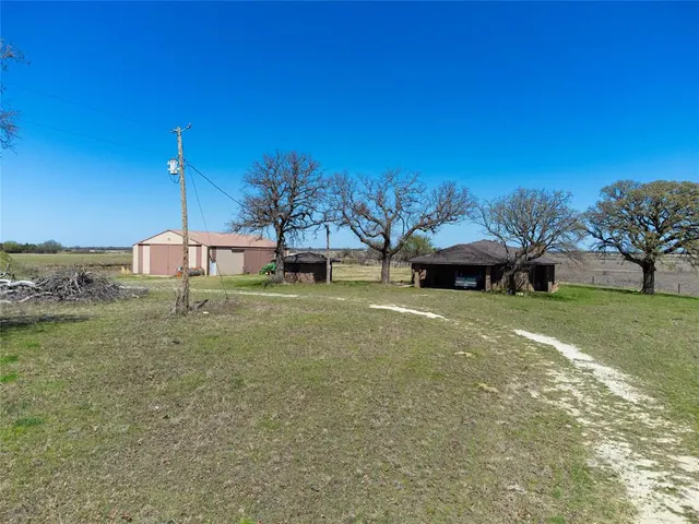 Photo 3 — 27502 Agate Road, Leon, OK 73441