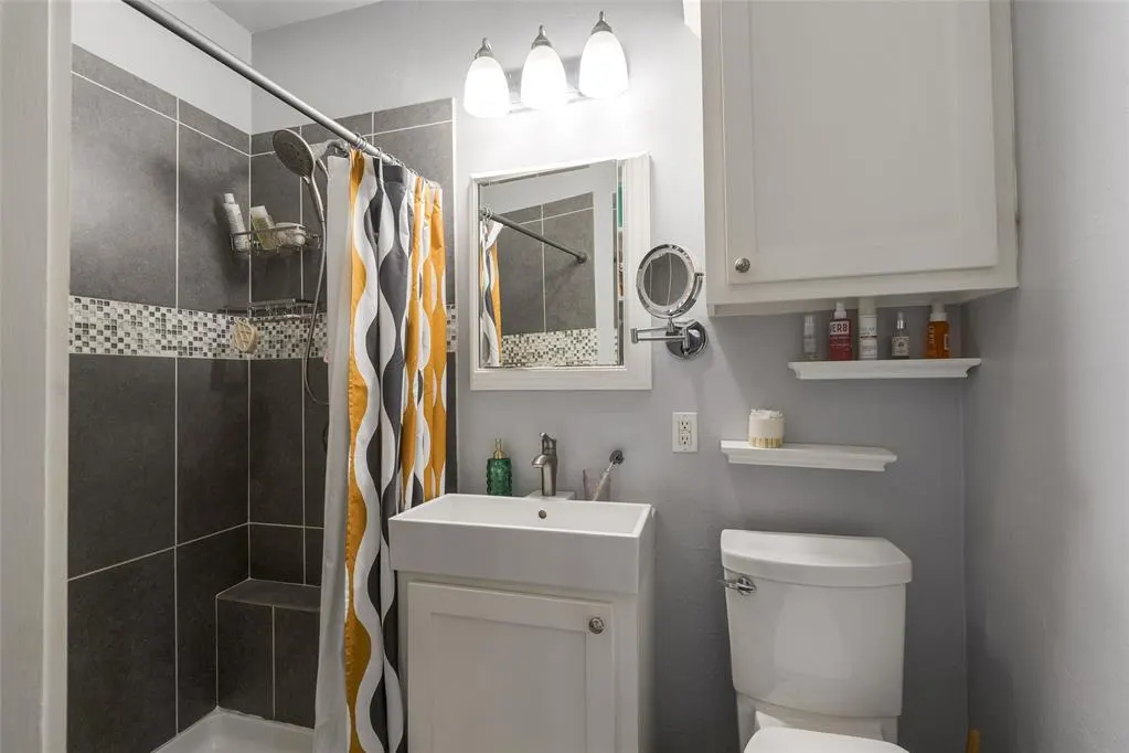 Photo 32 — 216 NW 22nd Street, Oklahoma City, OK 73103