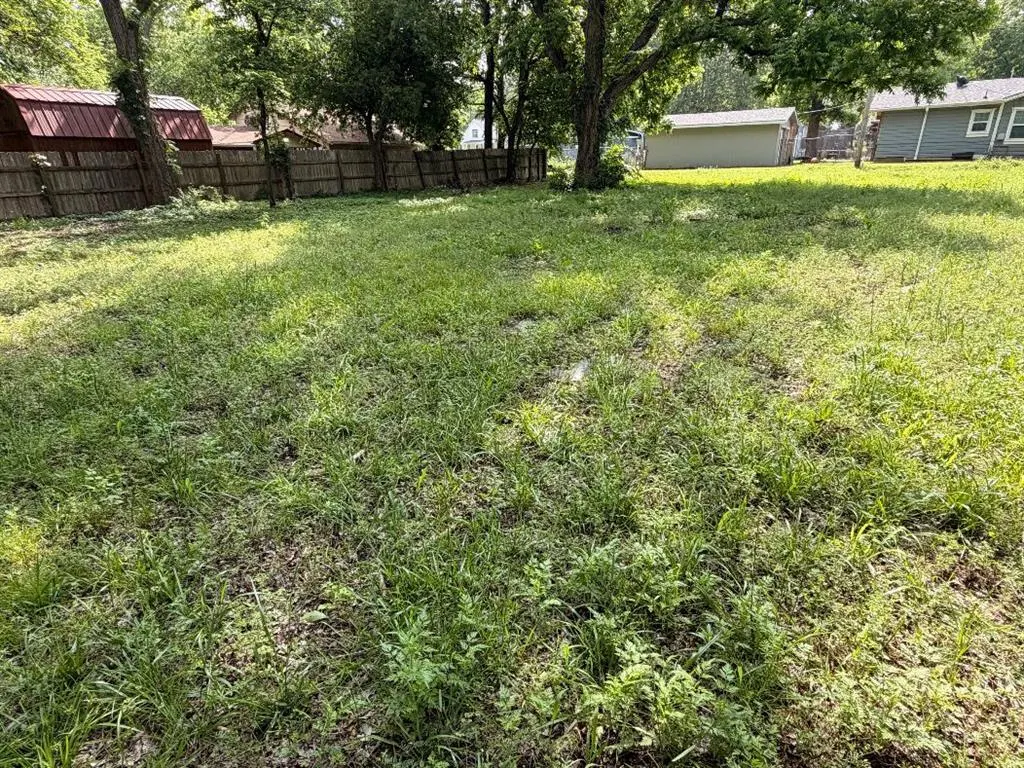 Photo 4 — 509 E Chickasaw Street, Wynnewood, OK 73098