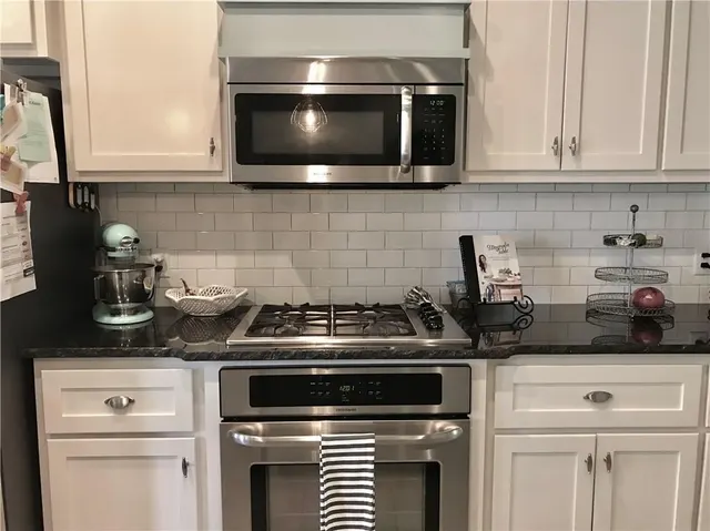 Photo 8 — 3317 Lakeshire Ridge Way, Edmond, OK 73034
