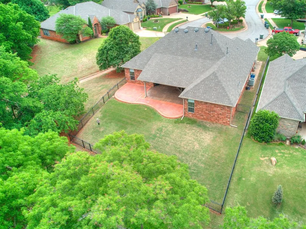 Photo 46 — 3141 Viewmont Court, Edmond, OK 73003