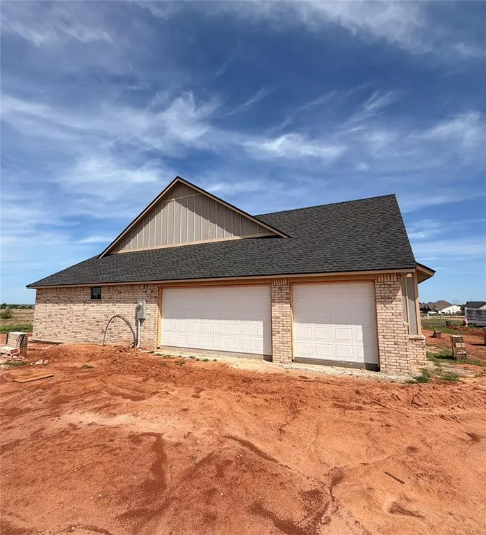 Photo 9 — 11497 Carefree Lane, Shawnee, OK 74804