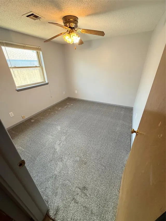 Photo 6 — 1444 N Bradley Avenue, Oklahoma City, OK 73127