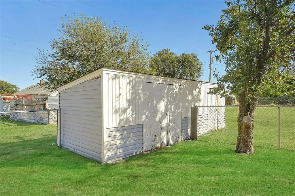 Photo 24 — 508 N Elm, Granite, OK 73547