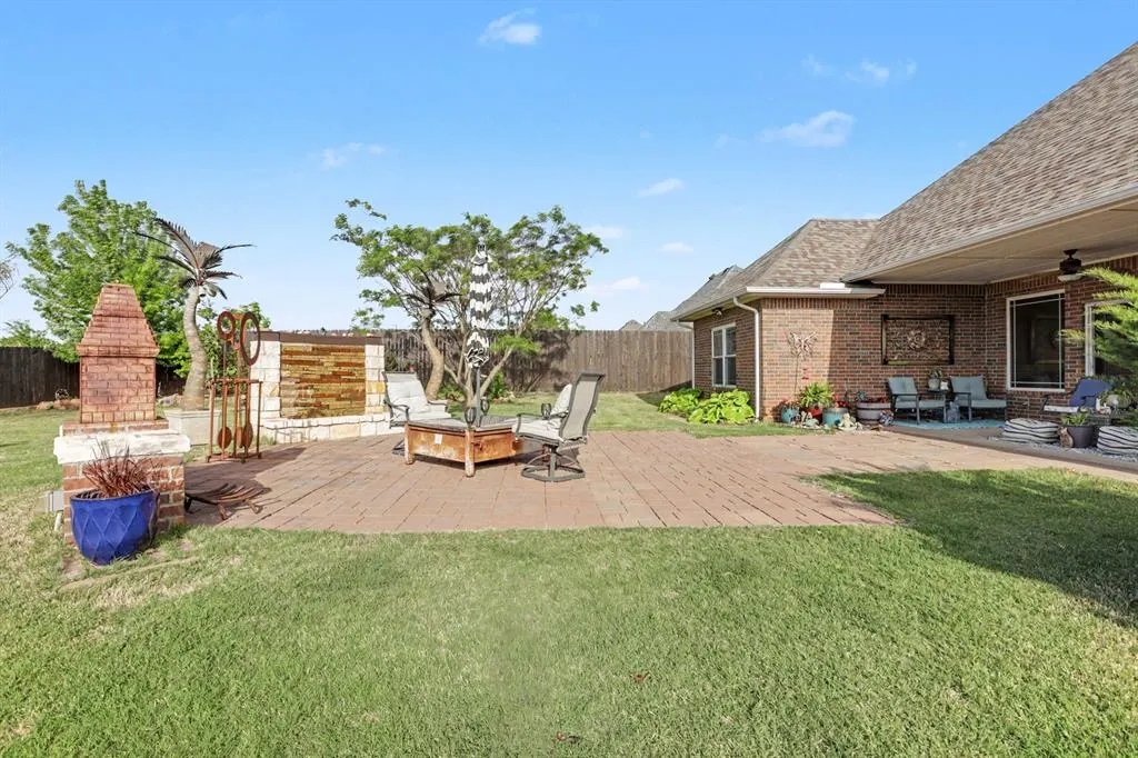 Photo 32 — 301 Meadow Lark Lane, Blanchard, OK 73010
