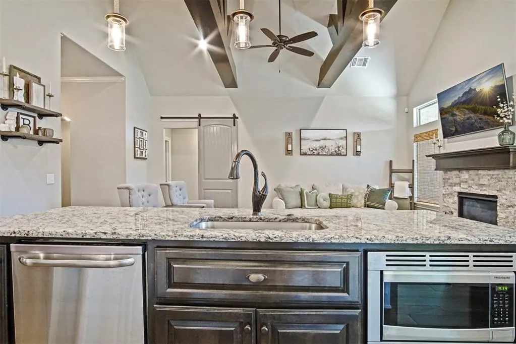 Photo 14 — 4909 Mahogany Drive, Edmond, OK 73025