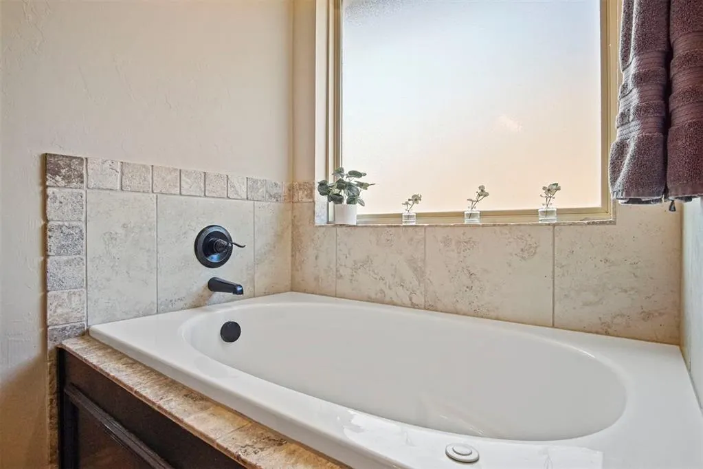 Photo 25 — 4909 Mahogany Drive, Edmond, OK 73025
