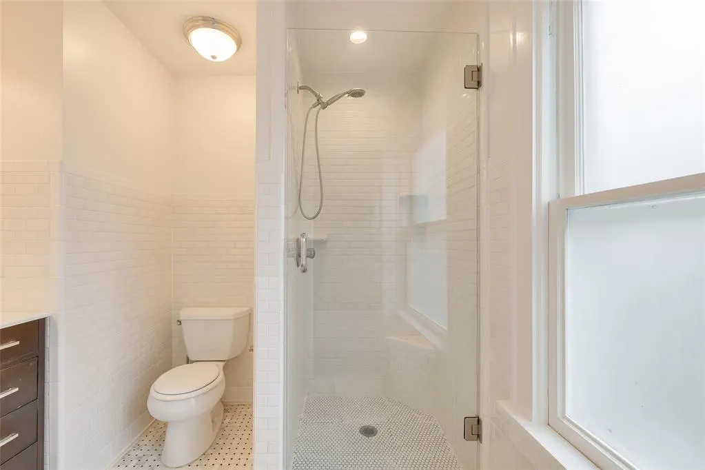 Photo 17 — 427 NW 22nd Street, Oklahoma City, OK 73103