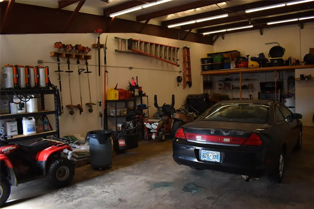Photo 25 — 841 Industrial Drive, Yukon, OK 73099
