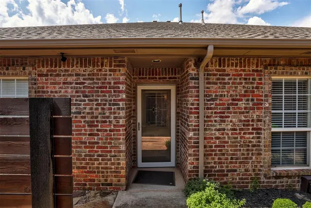 Photo 3 — 1632 Laurel Place, Edmond, OK 73003