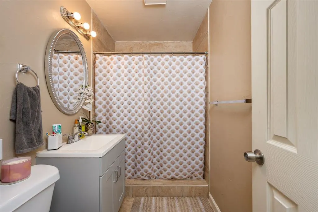 Photo 7 — 2443 SW 28th Street, Oklahoma City, OK 73108