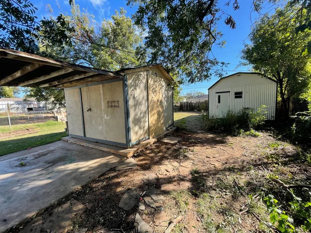 Photo 4 — 2128 SW 41 Street, Oklahoma City, OK 73119