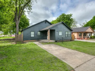 Sold home at 1608 NW 7th Street