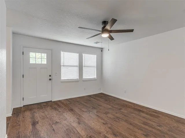 Photo 8 — 1608 NW 7th Street, Oklahoma City, OK 73106