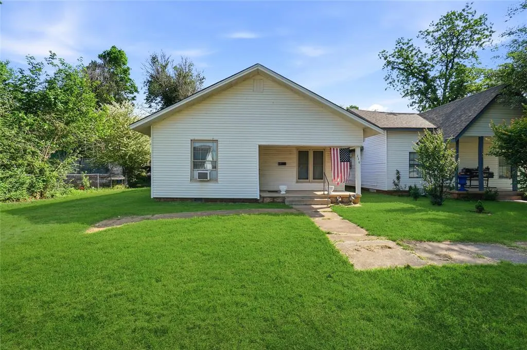 Photo 2 — 116 N Elm Street, Pauls Valley, OK 73075