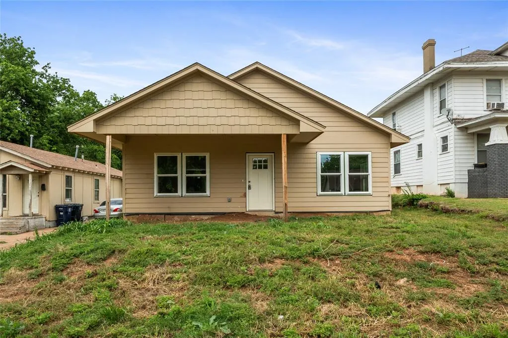 Front exterior — 1425 NE 9th Street, Oklahoma City, OK 73117