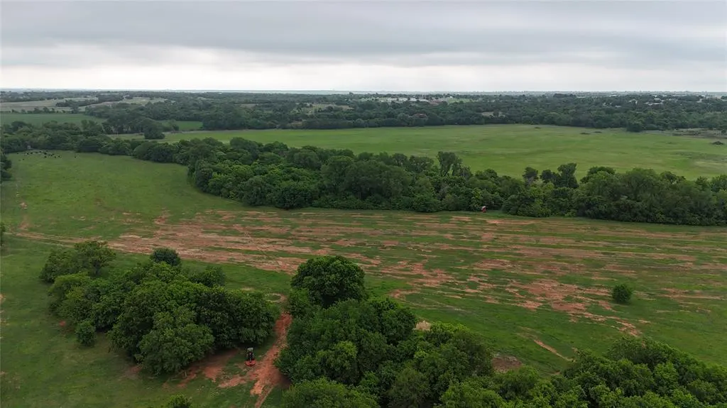Photo 10 — 999 240th Street, Blanchard, OK 73010