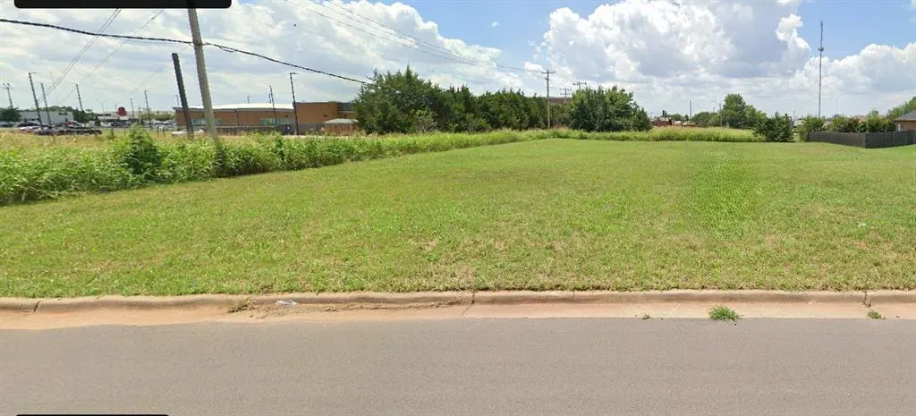 Front exterior — 3901 N Lindsay Avenue, Oklahoma City, OK 73105