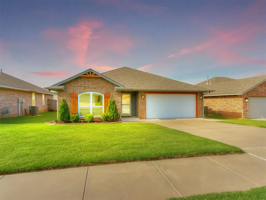 Front exterior — 524 Talon Drive, Norman, OK 73072