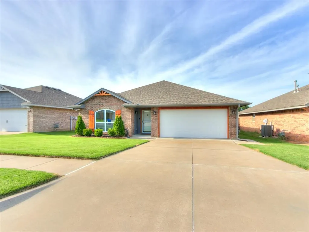 Photo 3 — 524 Talon Drive, Norman, OK 73072