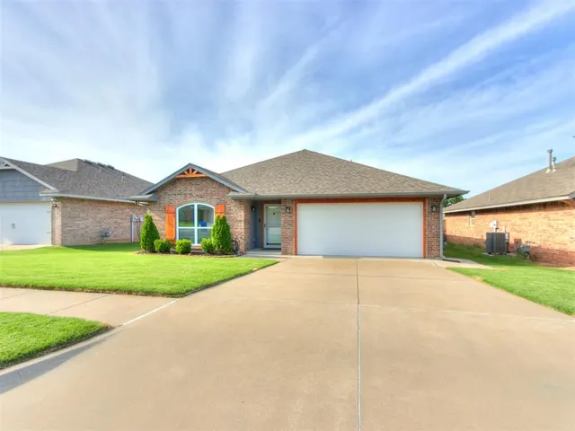 Photo 3 — 524 Talon Drive, Norman, OK 73072