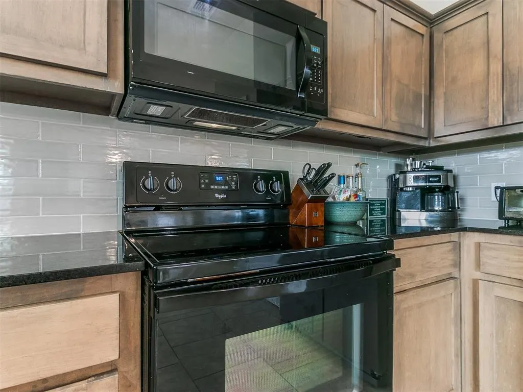 Photo 32 — 524 Talon Drive, Norman, OK 73072