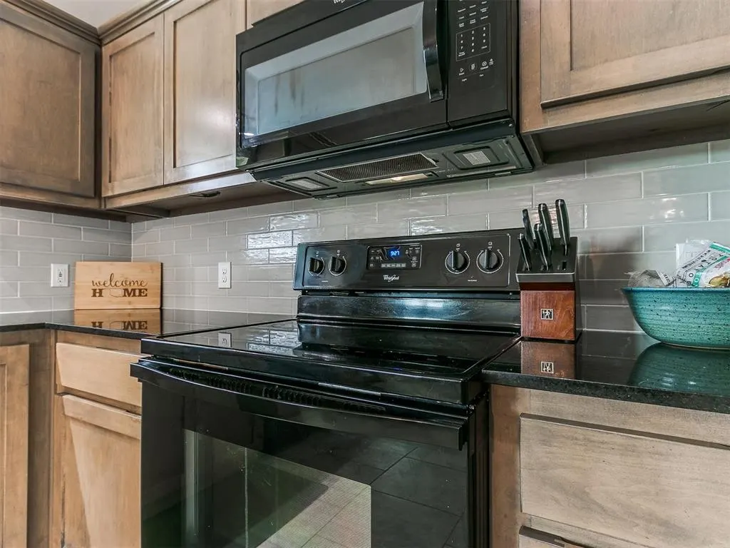 Photo 33 — 524 Talon Drive, Norman, OK 73072