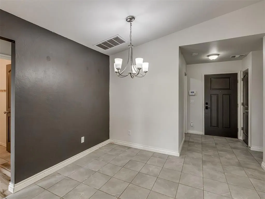 Photo 9 — 15120 Nightshade Drive, Oklahoma City, OK 73170