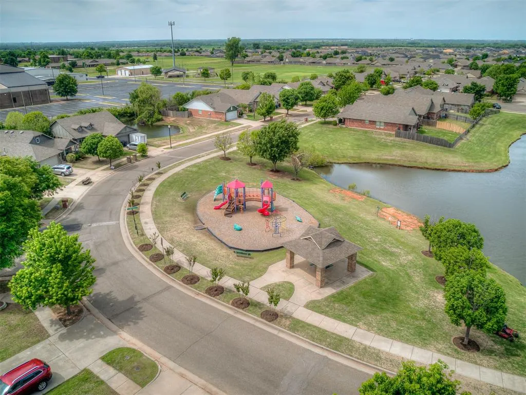 Photo 17 — 15120 Nightshade Drive, Oklahoma City, OK 73170