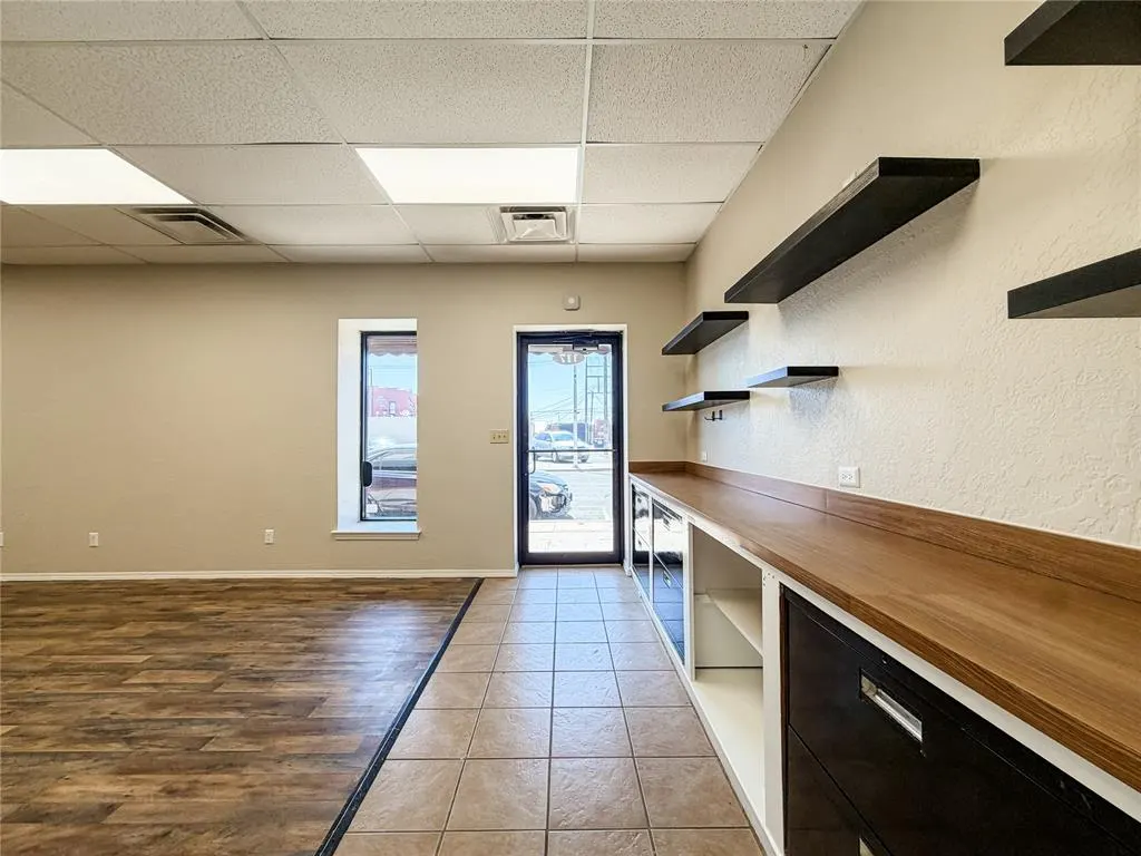 Photo 5 — 117 E Russell Street, El Reno, OK 73036