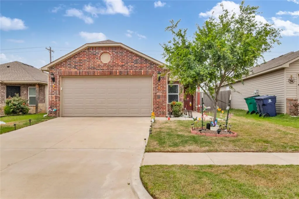 Front exterior — 11625 Jude Way, Yukon, OK 73099